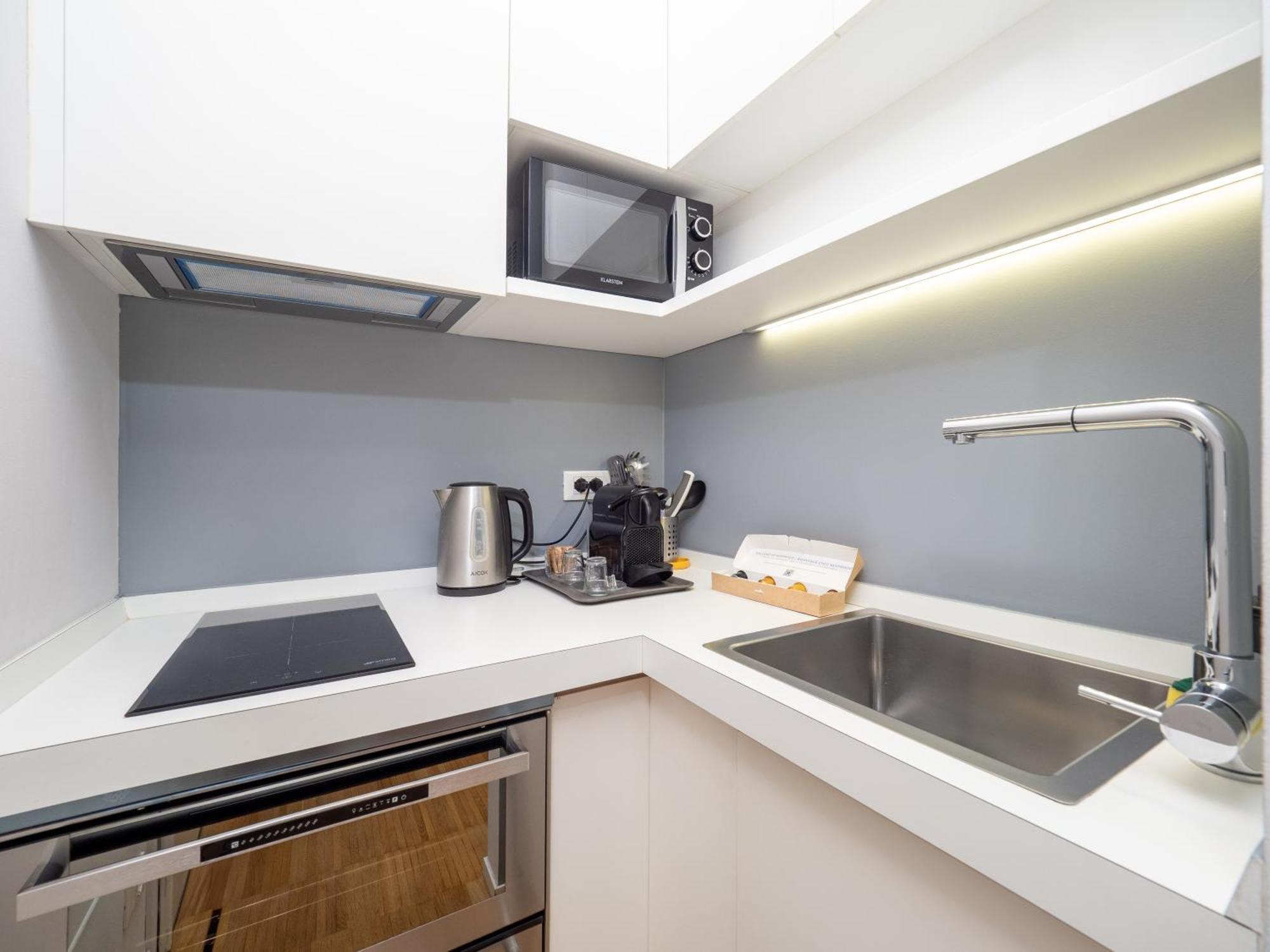 Keys Of Italy - Melloni 4 / Mustard Revolution Apartment Milan Bagian luar foto