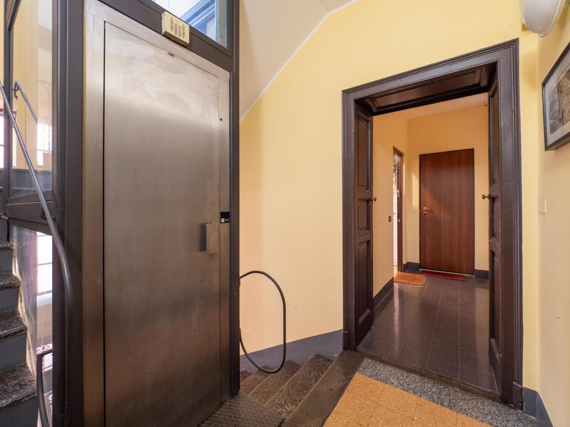 Keys Of Italy - Melloni 4 / Mustard Revolution Apartment Milan Bagian luar foto